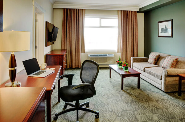 Chateau Nova Hotel Yellowhead