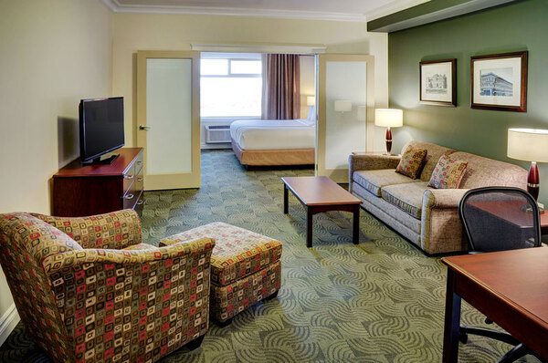 Chateau Nova Hotel Yellowhead