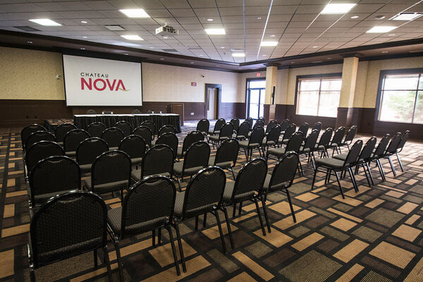 Chateau Nova Hotel Yellowhead