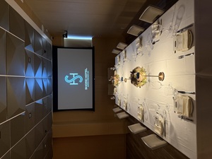 The Pearl Room