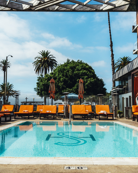 Shore Hotel