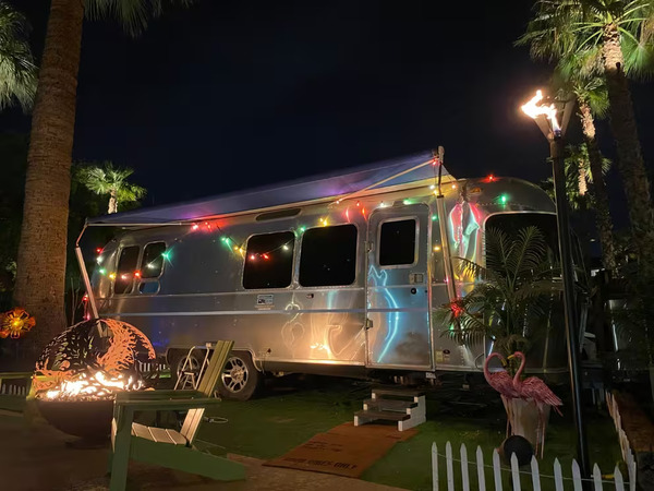 The Egyptian Motor Hotel