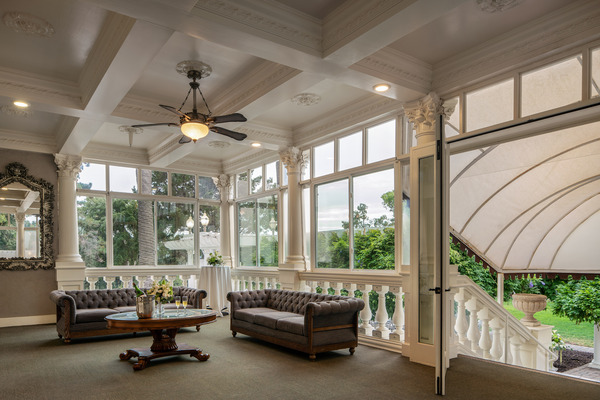 Jefferson Street Mansion by Wedgewood Weddings