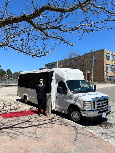 Aura Limo