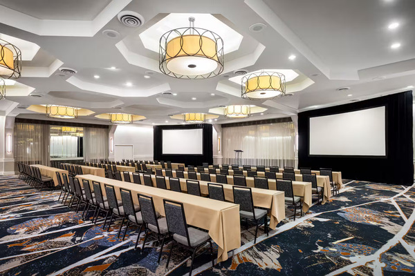 DoubleTree by Hilton Hotel Philadelphia Center City