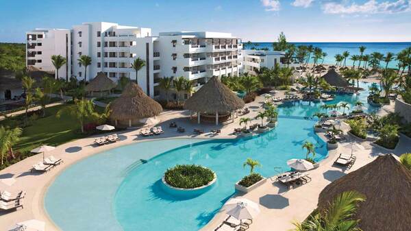 SunDaze Travel Agency LLC