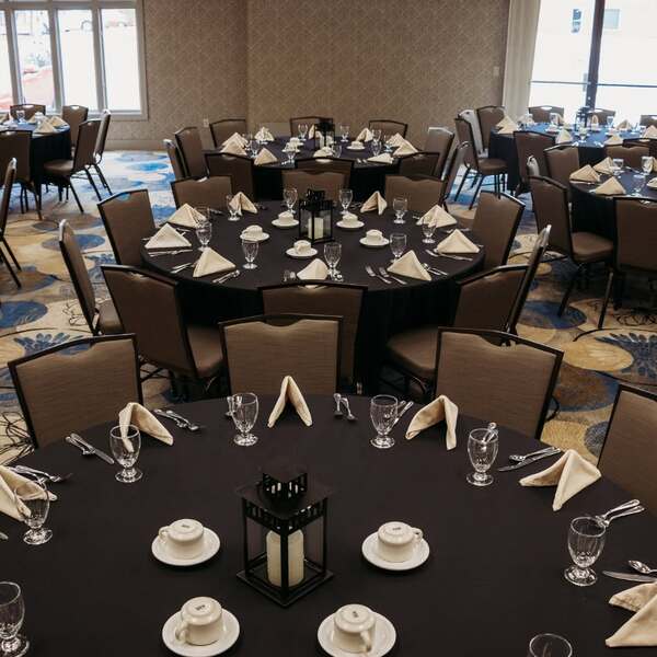 Eastland Suites Hotel & Conference Center