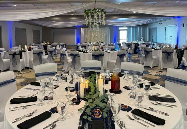 Eastland Suites Hotel & Conference Center