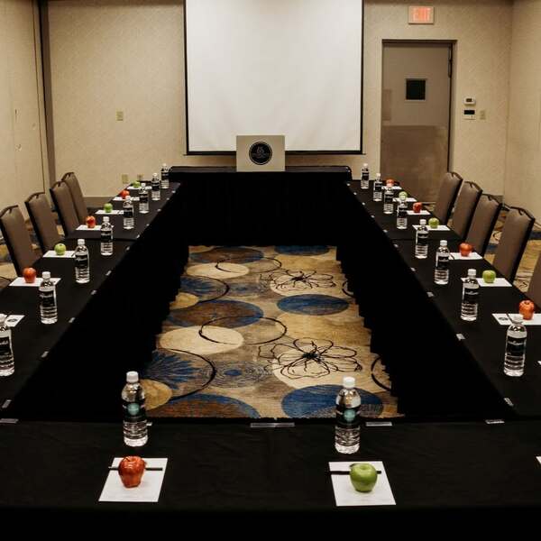 Eastland Suites Hotel & Conference Center