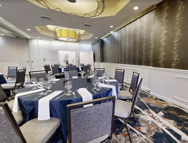 DoubleTree by Hilton Hotel Philadelphia Center City