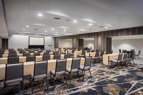 DoubleTree by Hilton Hotel Philadelphia Center City