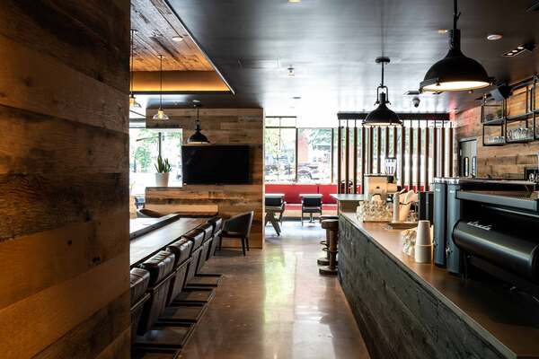 Kaldis Social House