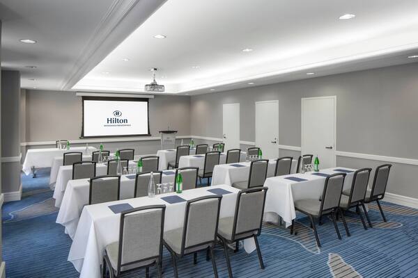 Hilton Mississauga/Meadowvale