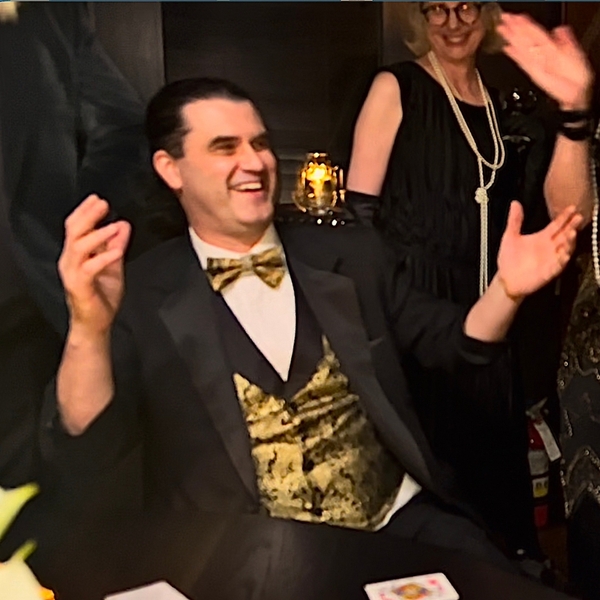 Ken Salaz Mentalist and Magician