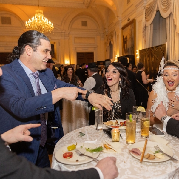 Ken Salaz Mentalist and Magician