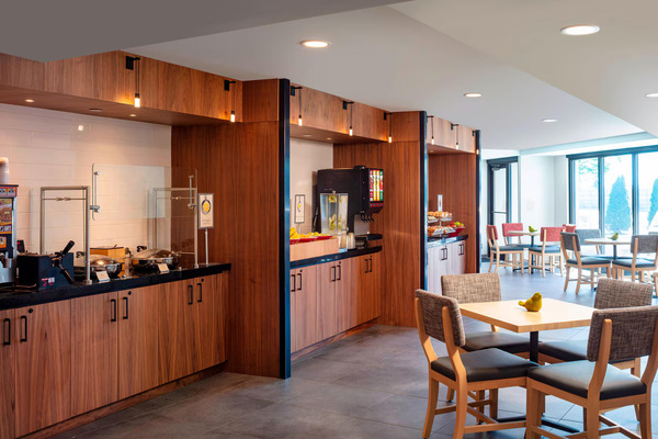 Fairfield by Marriott Inn & Suites Providence Airport Warwick