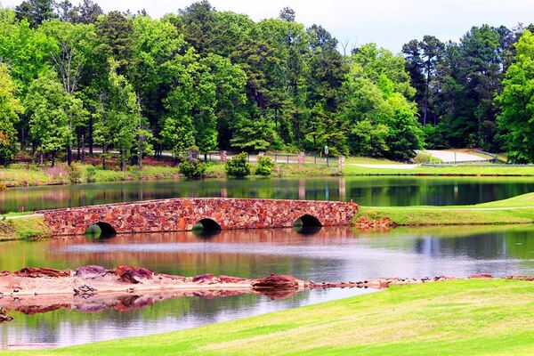 Eagle's Bluff Country Club