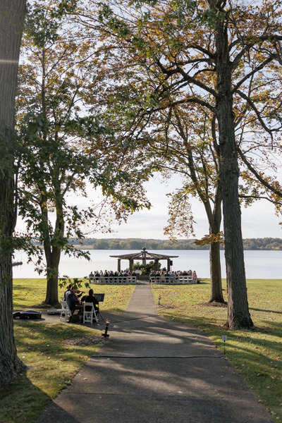 The Oaks Lakeside