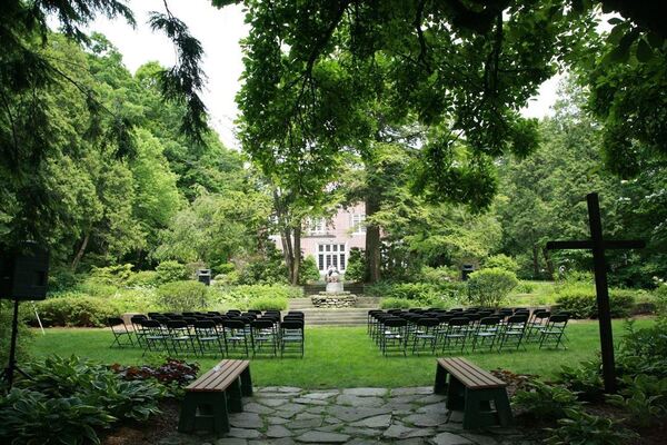 Aquinas College