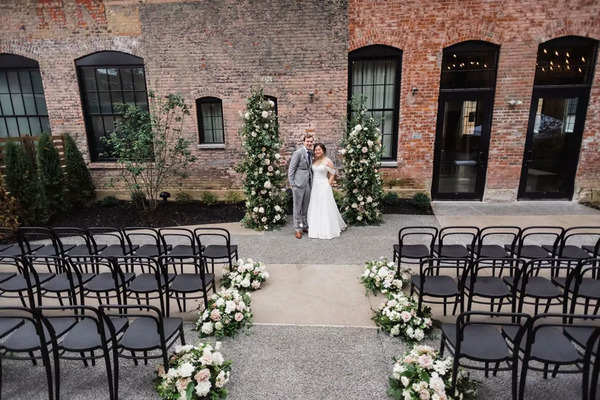 The Ellis in Italian Village