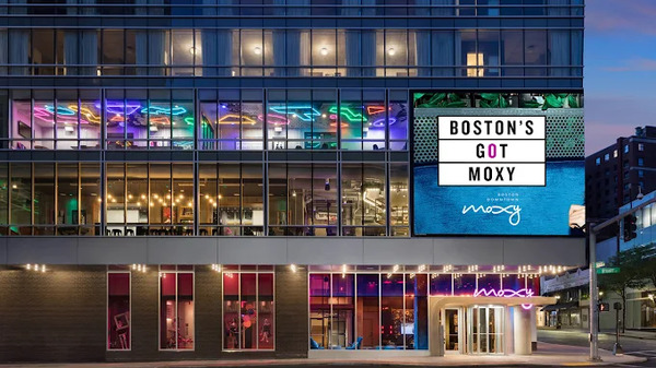 Bar Moxy by Craft Food Halls