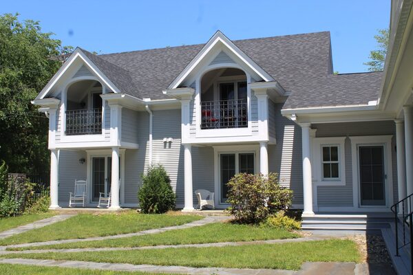 Maple House Manor