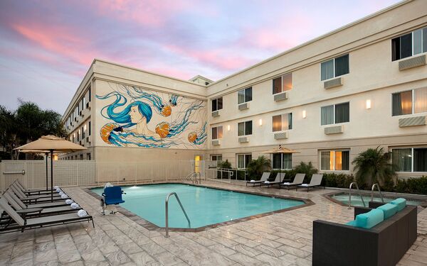The Redondo Beach Hotel