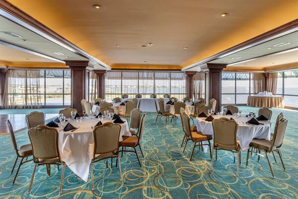 Landry's Seafood & Steak House on the Riverwalk