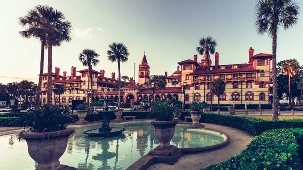 Ponce de Leon Weddings and Facility/Event Rentals at Flagler College