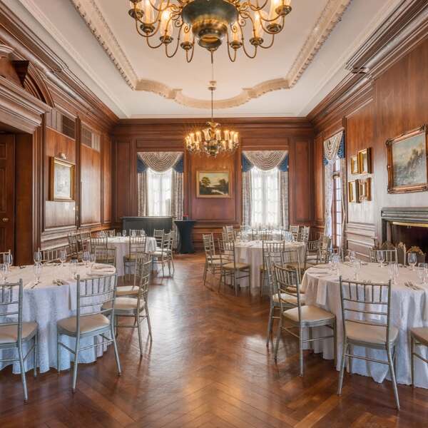 Glen Cove Mansion Hotel & Conference Center