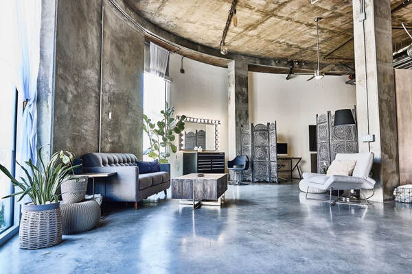 Artsy Apartment Studio