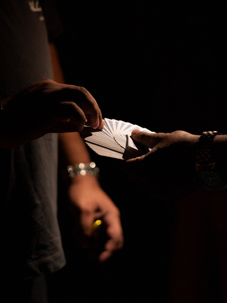 Brown Magic – Comedy Magician & Mentalist.