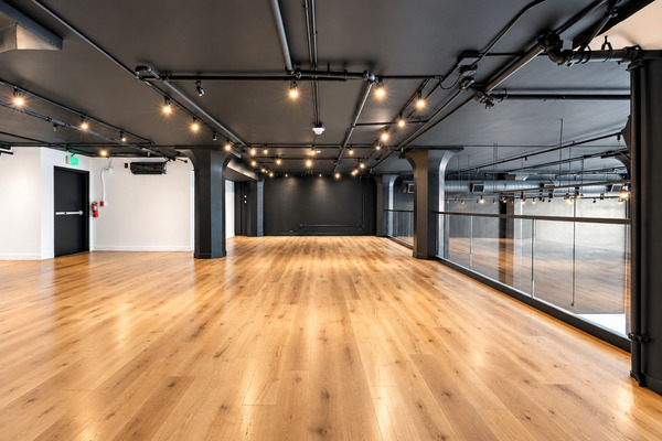 950 South Broadway LLC
