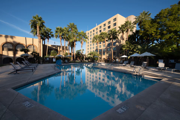 DoubleTree by Hilton Hotel Tucson - Reid Park