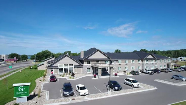 GrandStay Hotel & Suites