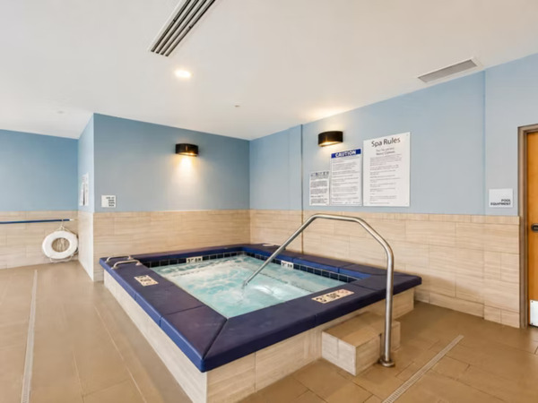 Holiday Inn Express & Suites Salt Lake City South - Murray
