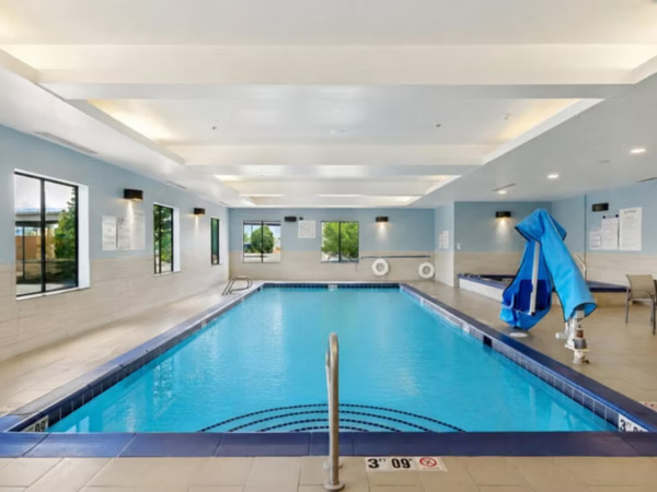 Holiday Inn Express & Suites Salt Lake City South - Murray