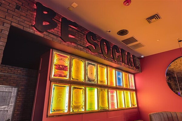 Social Tap Eatery Scottsdale