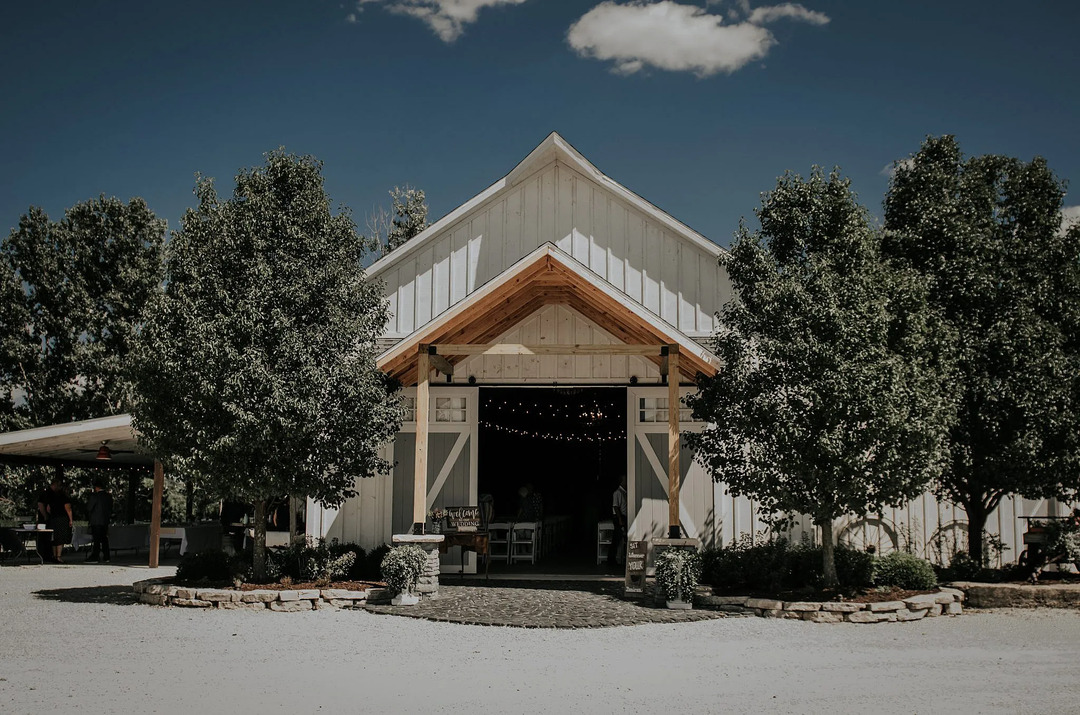 The Rustic Barn at Prairie Gardens by 1841, photo 6