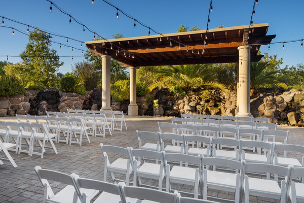 Union Brick by Wedgewood Weddings