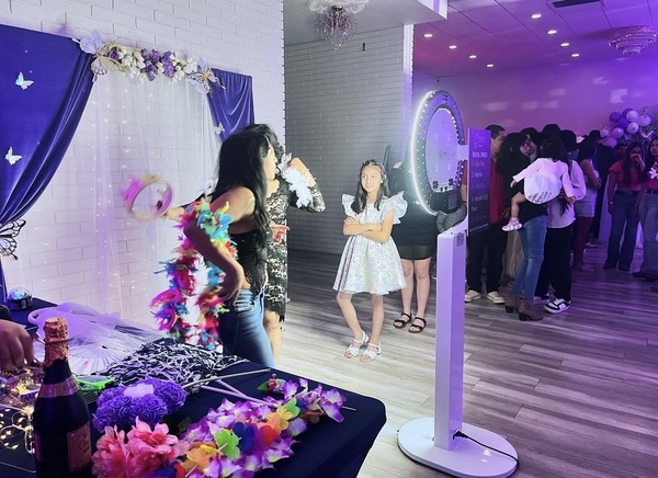 Mi Familia Photobooth & Events