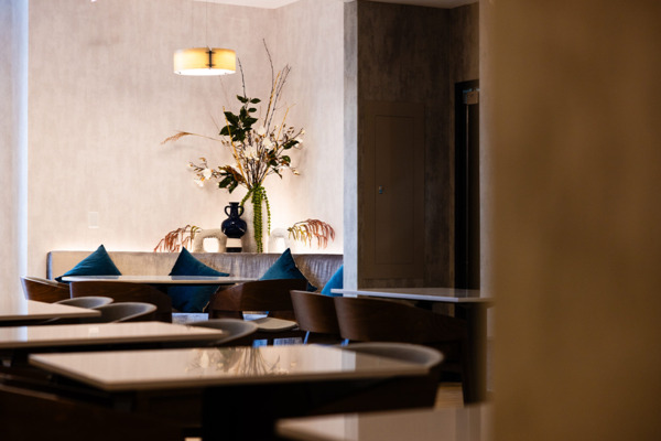 OU LA Restaurant & Bar