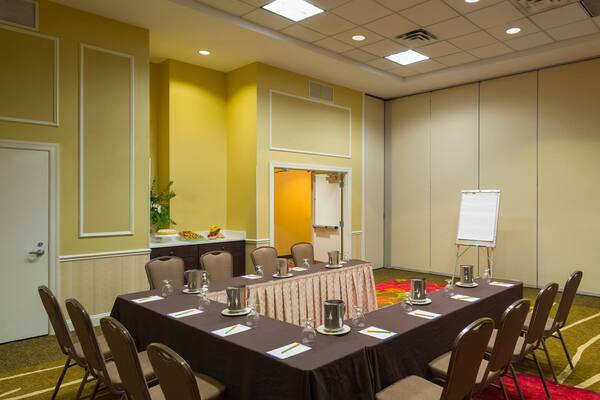 Hilton Garden Inn Edison/Raritan Center