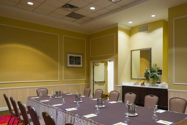 Hilton Garden Inn Edison/Raritan Center