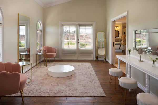 Truffle Pig Winery by Wedgewood Weddings