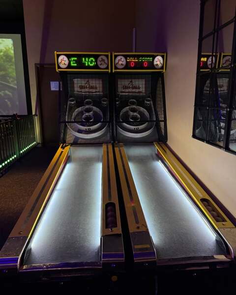 Colonial Bowling & Entertainment