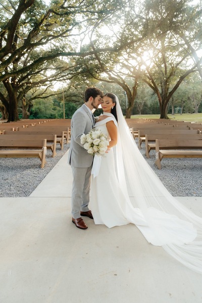 Chandelier Oaks Venue