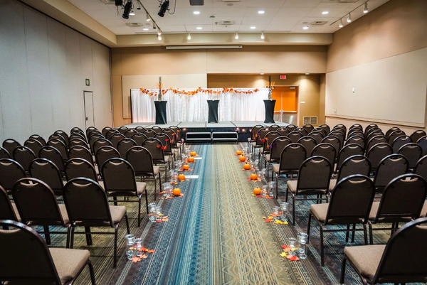 Salem Convention Center