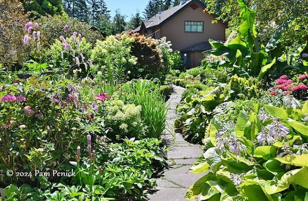 Froggsong Gardens