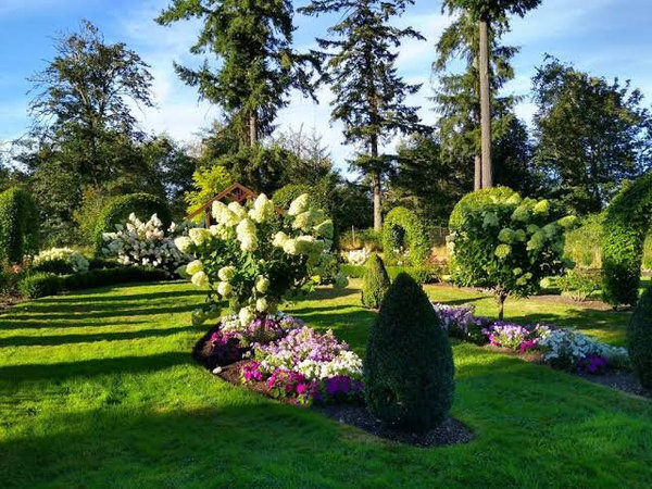 Froggsong Gardens